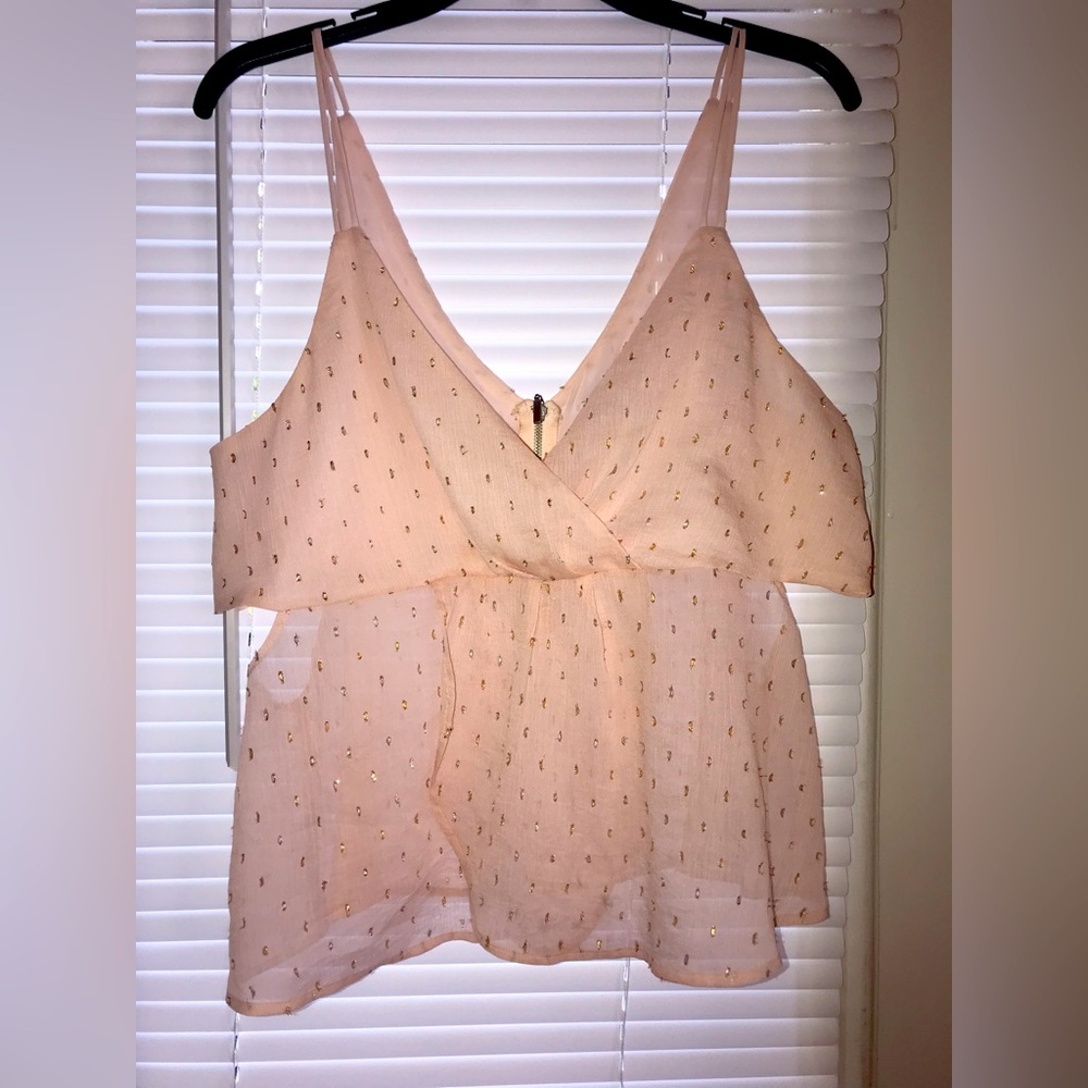 Light Pink ✨ Peekaboo Top